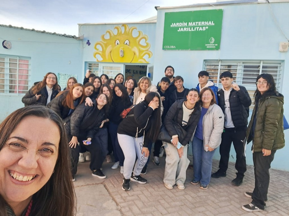 imagen Estudiantes del Magisterio visitaron el centro educativo Jarillitas