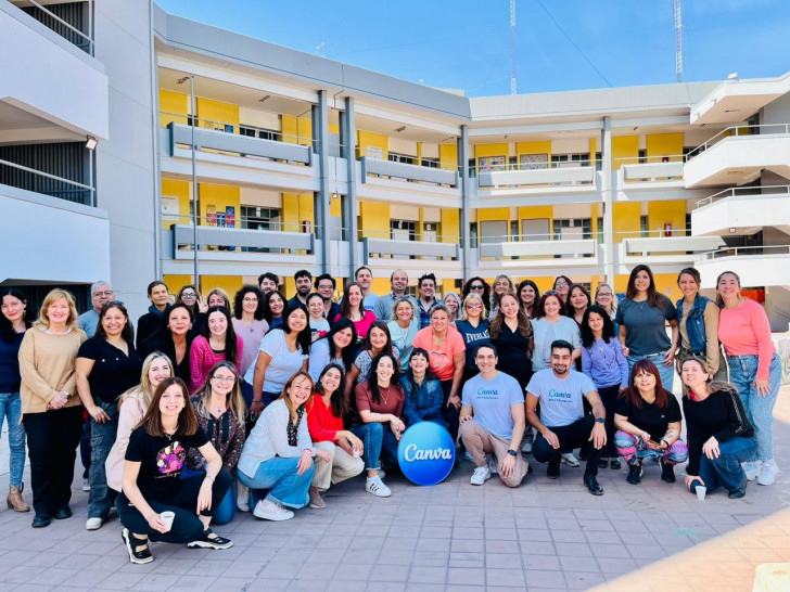 imagen La Escuela del Magisterio tuvo un taller de Canva para sus docentes