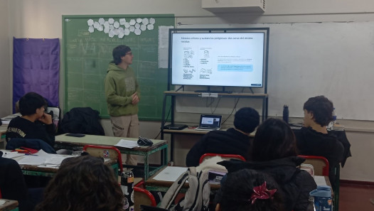 imagen Concientización ambiental: Estudiantes de 4to año participaron de una charla sobre Minería Urbana