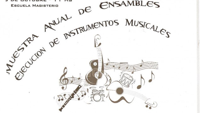 imagen El prof. Marcelo Pezzola y su grupo de ENSAMBLE