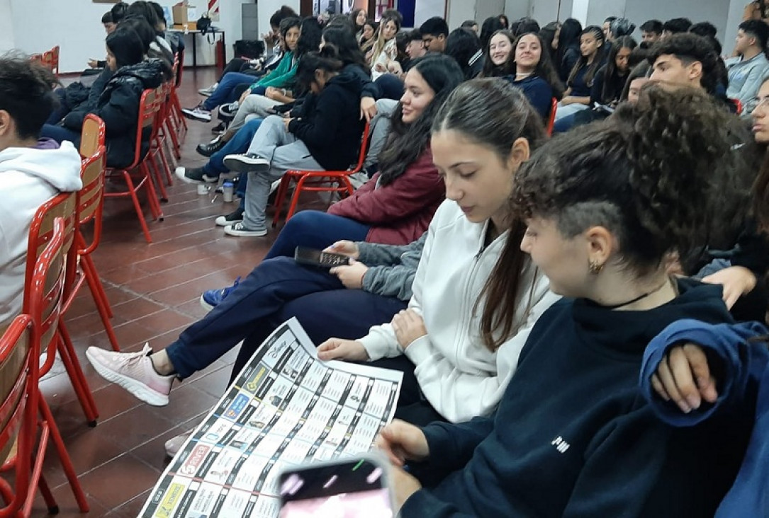 imagen Estudiantes del Magisterio fueron capacitados en el uso de la Boleta Única