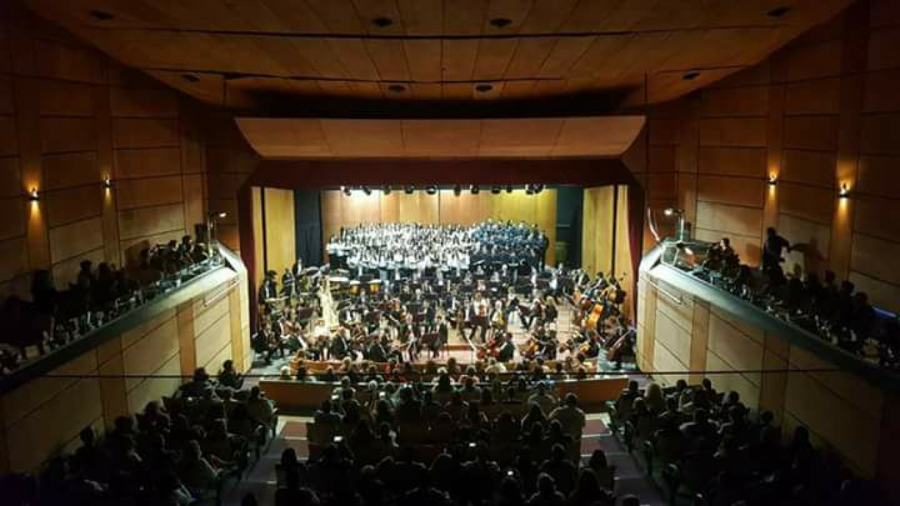 imagen El coro y la orquesta sinfónica juntos