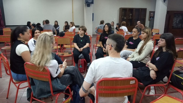 imagen Se llevaron adelante las jornadas de paneles de profesionales en la Escuela del Magisterio