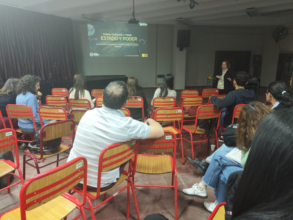 imagen Encuentro de prácticas educativas para docentes de Historia y Ciencias Sociales