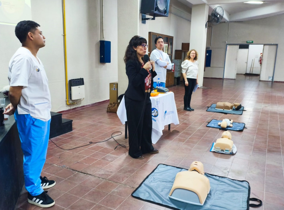 imagen Ritmo Vital: Estudiantes brigadistas se capacitaron en primeros auxilios y RCP