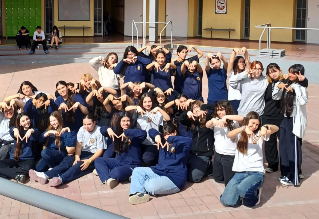 imagen El Coro Inicial de la Escuela del Magisterio es finalista nacional en el concurso "Sueños de Radio"