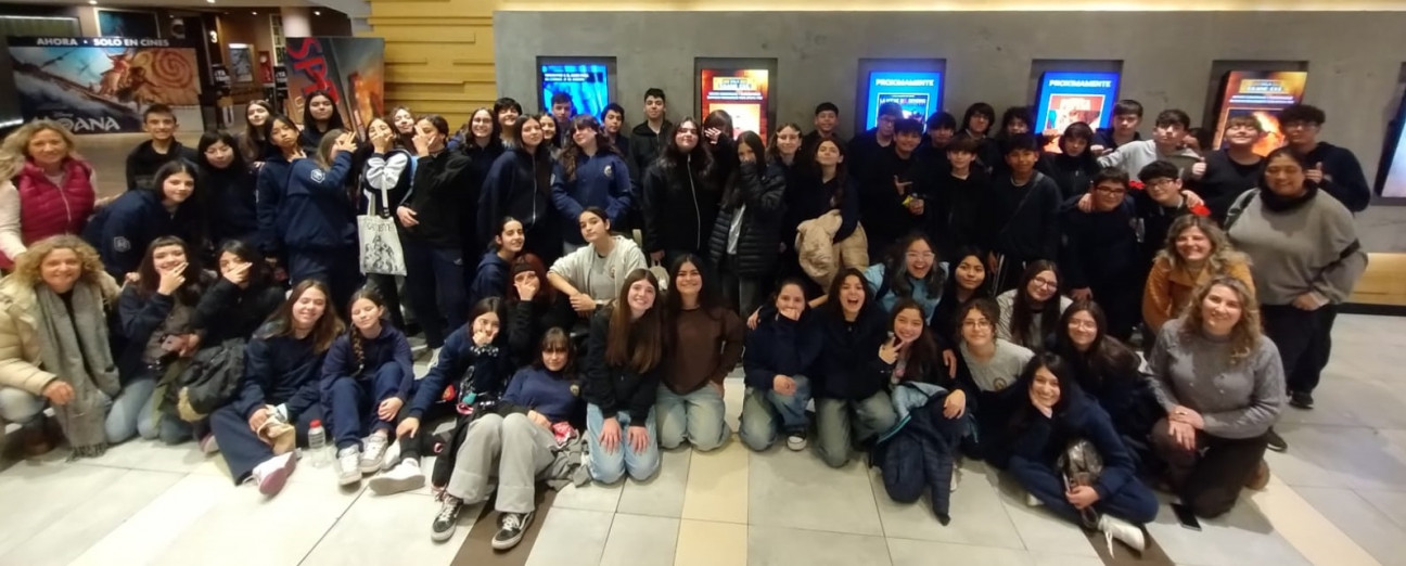 imagen Una aventura épica en pantalla grande: estudiantes de primer año disfrutaron de "La Odisea" en el cine
