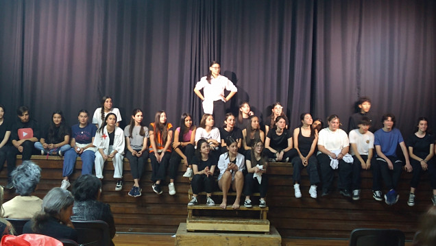 imagen Estudiantes del Magisterio participaron de un encuentro de teatro en el CUC