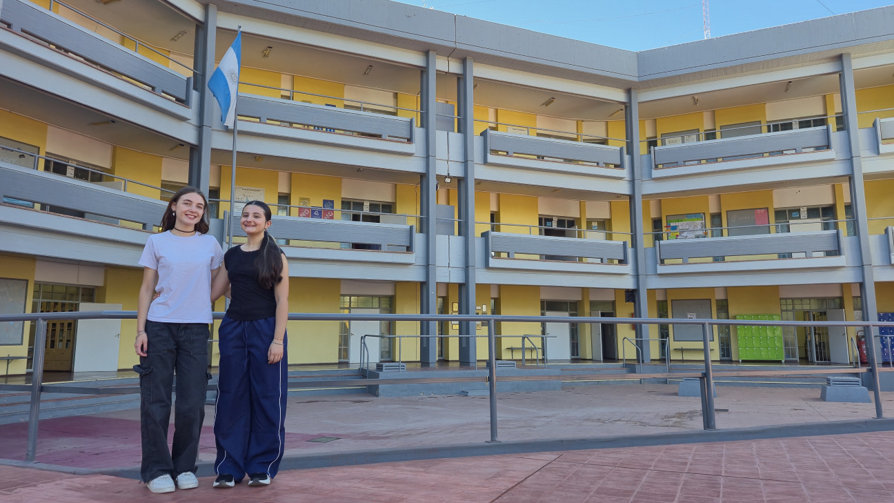 imagen El Magisterio ya tiene a sus nuevas abanderadas y escoltas para el ciclo lectivo 2026