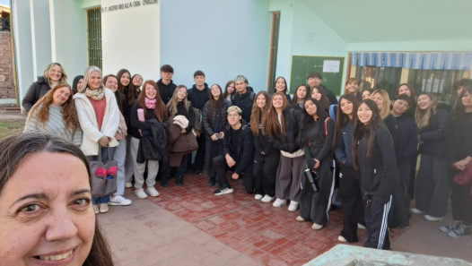 imagen Prácticas Sociales Educativas: Estudiantes de 4to año compartieron una jornada en la Escuela Padre Llorens