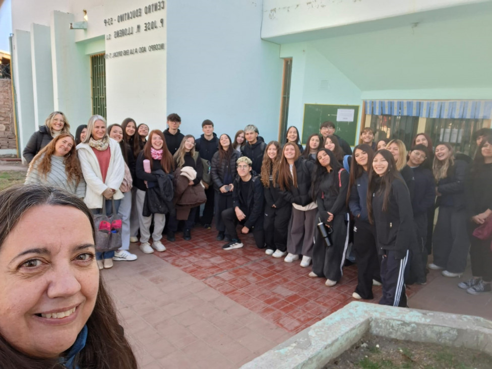 imagen Prácticas Sociales Educativas: Estudiantes de 4to año compartieron una jornada en la Escuela Padre Llorens
