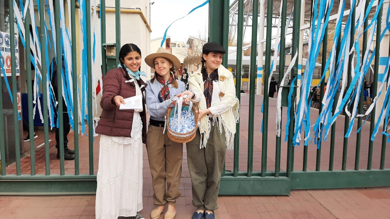 imagen Se realizó el acto central de los colegios de UNCUYO en el Magisterio