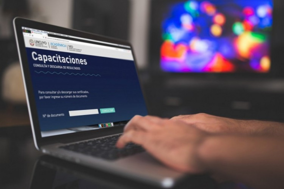 imagen Docentes de la UNCUYO podrán capacitarse en Moodle y accesibilidad de materiales educativos