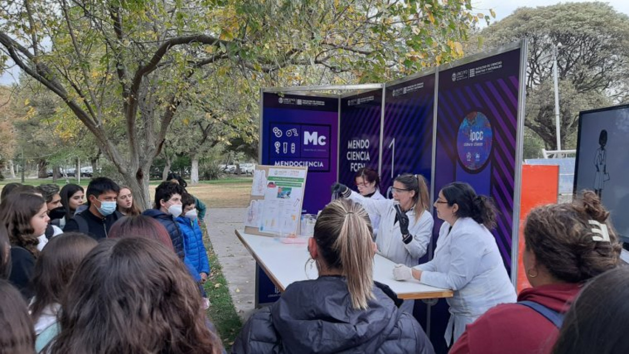 imagen Estudiantes del Magisterio se acercaron a la Ciencia